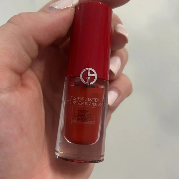 Giorgio Armani Lip Magnet in 402 - Picture 6 of 6